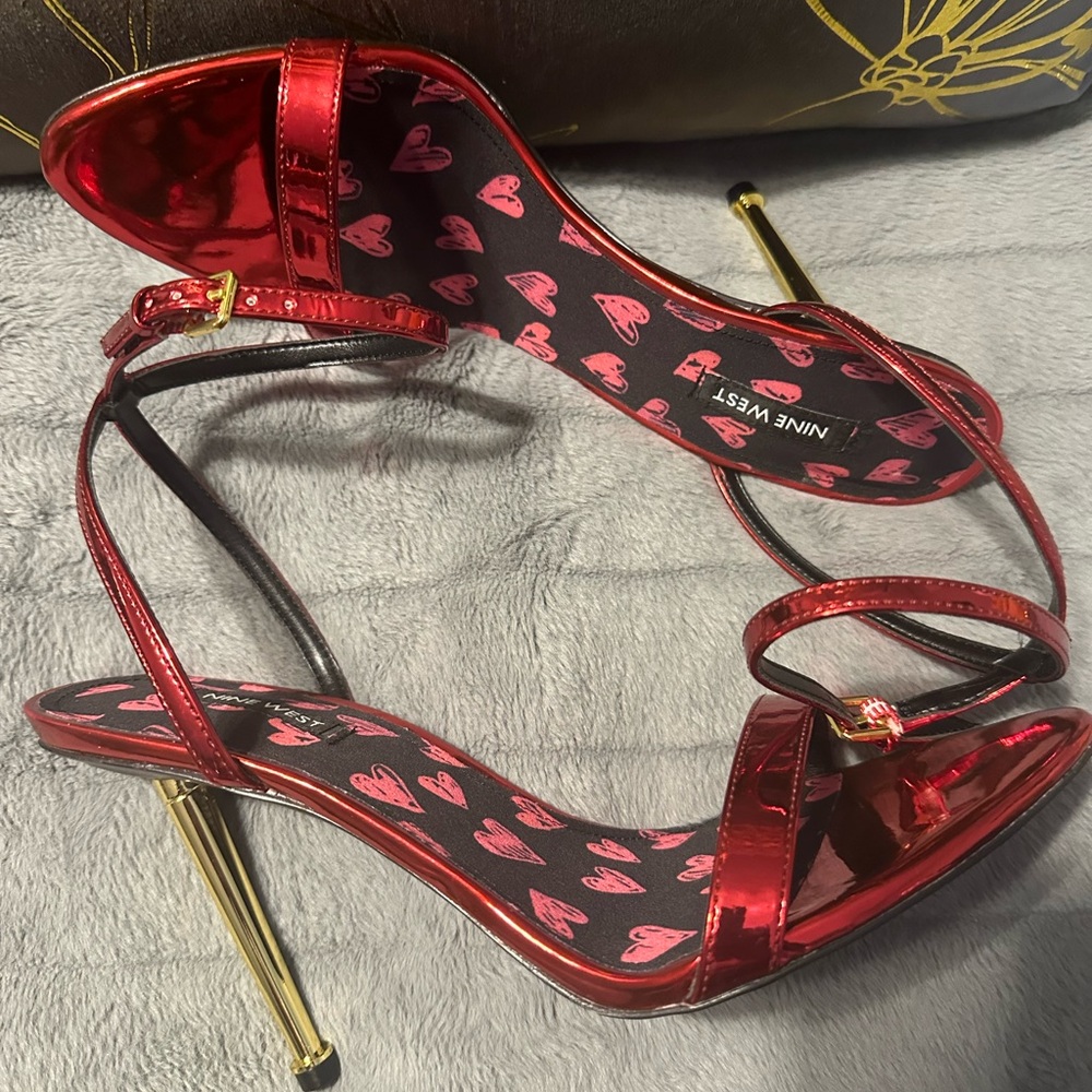 Nine West Reina Sandals - Picture 2 of 5